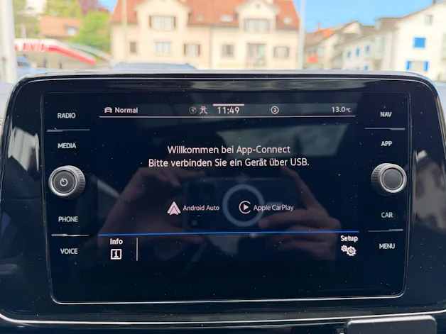 VW T-Roc R 4MOTION BLACK STYLE *** PANORAMAGLASDACH & VIELES MEHR ***