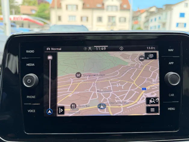 VW T-Roc R 4MOTION BLACK STYLE *** PANORAMAGLASDACH & VIELES MEHR ***