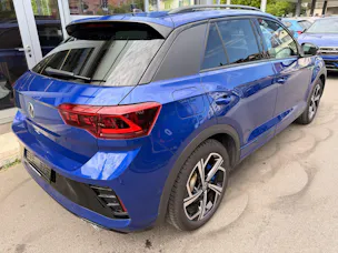 VW T-Roc R 4MOTION BLACK STYLE *** PANORAMAGLASDACH & VIELES MEHR ***
