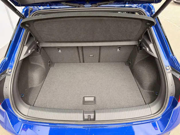 VW T-Roc R 4MOTION BLACK STYLE *** PANORAMAGLASDACH & VIELES MEHR ***