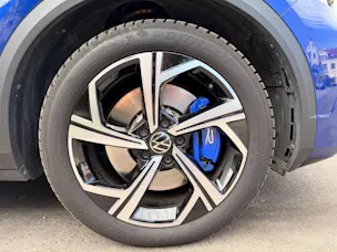VW T-Roc R 4MOTION BLACK STYLE *** PANORAMAGLASDACH & VIELES MEHR ***