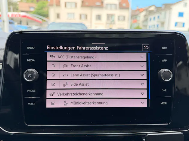 VW T-Roc R 4MOTION BLACK STYLE *** PANORAMAGLASDACH & VIELES MEHR ***