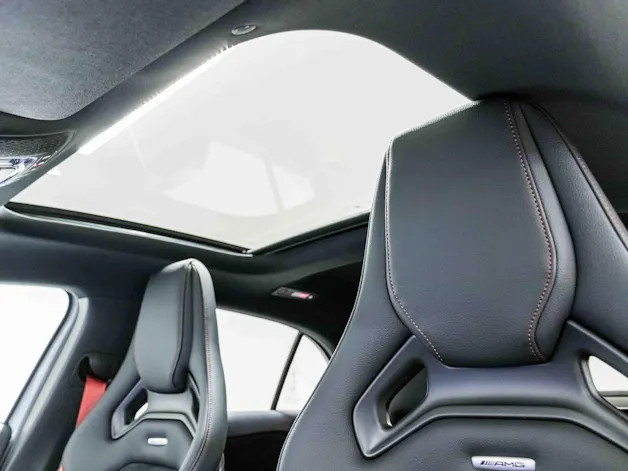 Mercedes-Benz A 35 AMG 4MATIC
