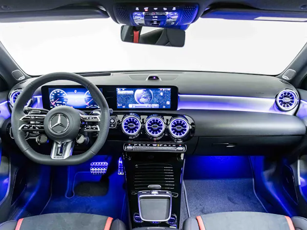 Mercedes-Benz A 35 AMG 4MATIC