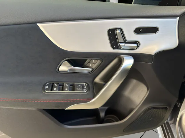 Mercedes-Benz A 220 4Matic 8G-DCT