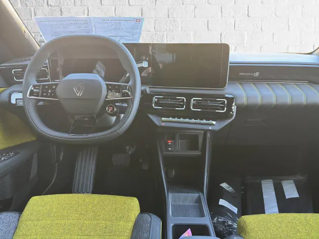 Renault R5 E-Tech Comfort Range iconic five