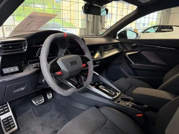 Audi RS3 SB 2.5 TSI quattro