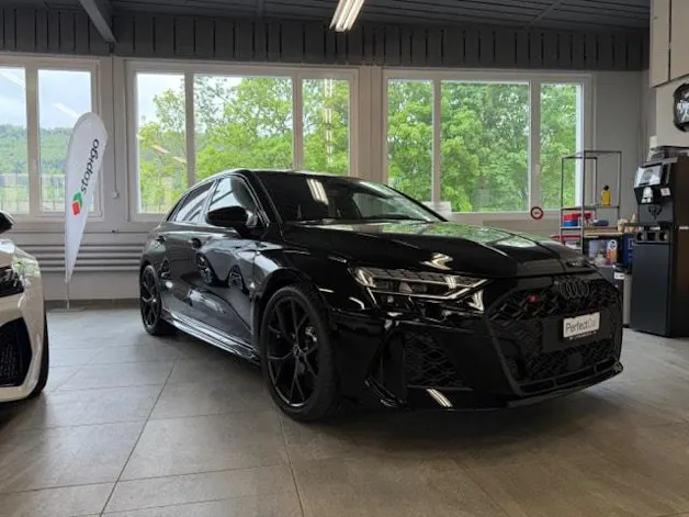 Audi RS3 SB 2.5 TSI quattro