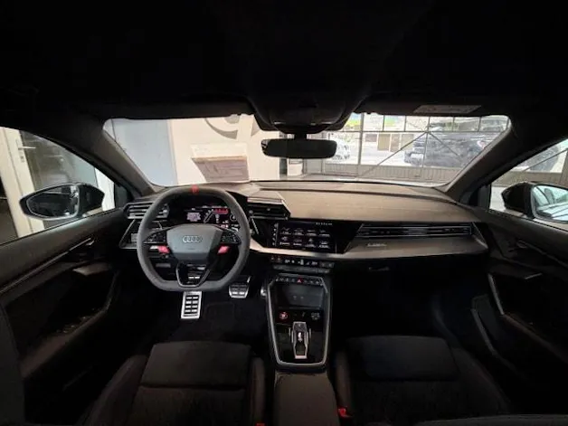 Audi RS3 SB 2.5 TSI quattro