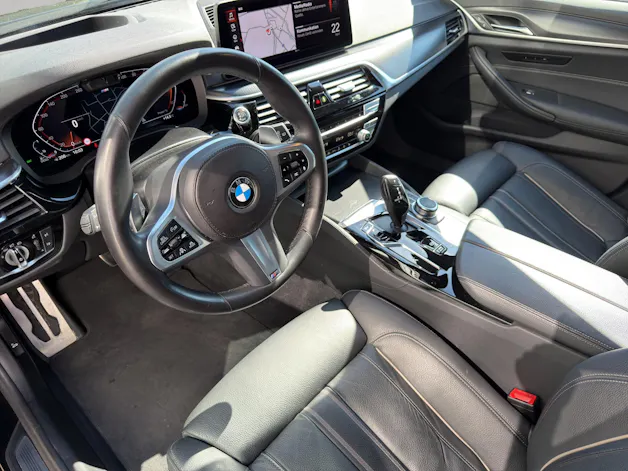 BMW 530d xDrive 48V Touring Pure M Sport Steptronic