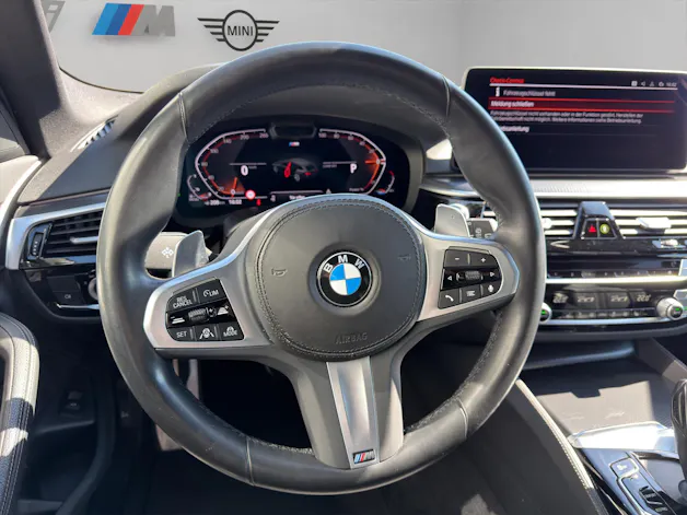 BMW 530d xDrive 48V Touring Pure M Sport Steptronic