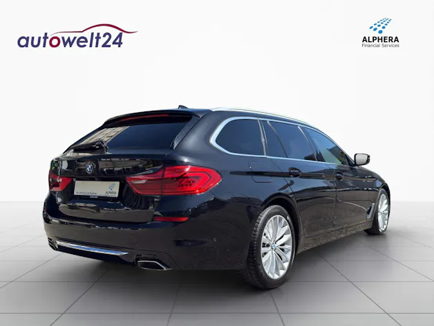 BMW 540i xDrive Touring Luxury Line Steptronic