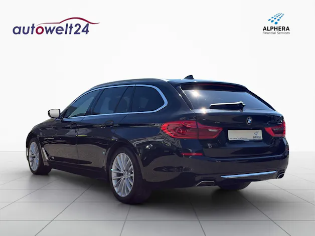 BMW 540i xDrive Touring Luxury Line Steptronic