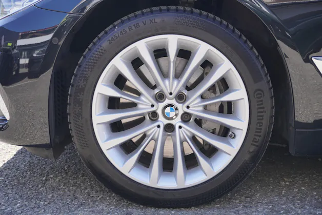 BMW 540i xDrive Touring Luxury Line Steptronic