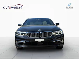 BMW 540i xDrive Touring Luxury Line Steptronic