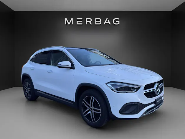 Mercedes-Benz GLA 220d Progress. 4Matic