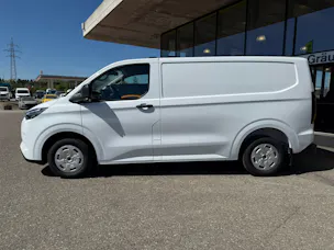 Ford Transit Custom Van PHEV 320 L1H1 Trend Automat