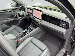 VW Tiguan R-Line Plus