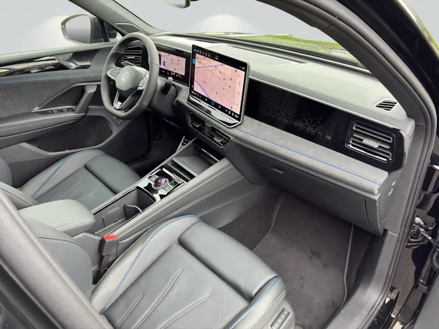 VW Tiguan R-Line Plus