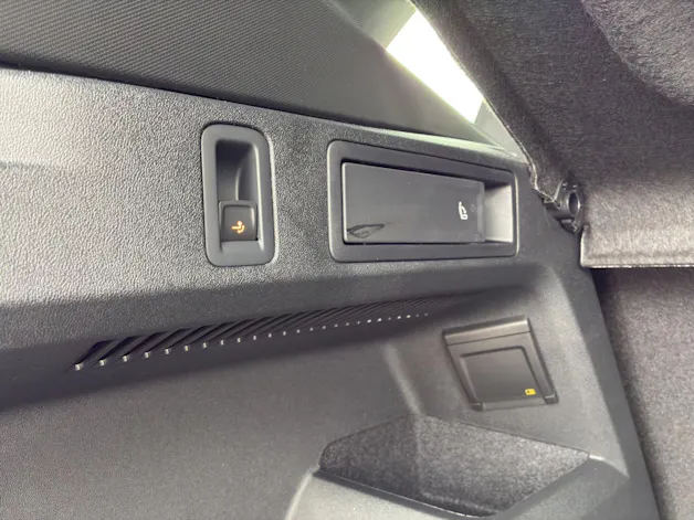 VW Tiguan R-Line Plus