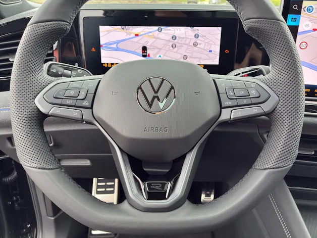 VW Tiguan R-Line Plus