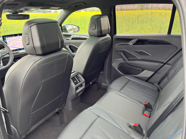 VW Tiguan R-Line Plus