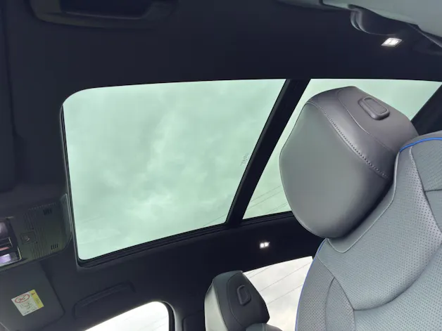 VW Tiguan R-Line Plus