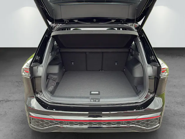 VW Tiguan R-Line Plus