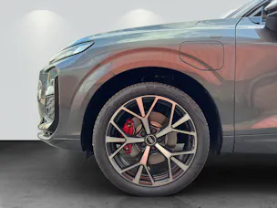 Audi Q3 SUV e-hybrid 200 kW