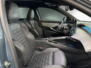 Peugeot 5008 1.2 Hybrid GT