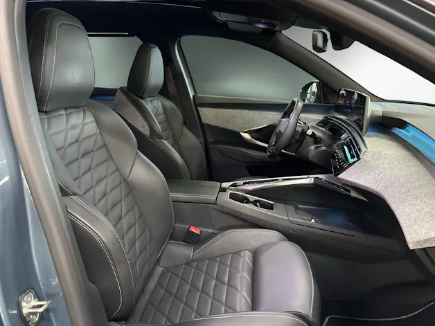 Peugeot 5008 1.2 Hybrid GT