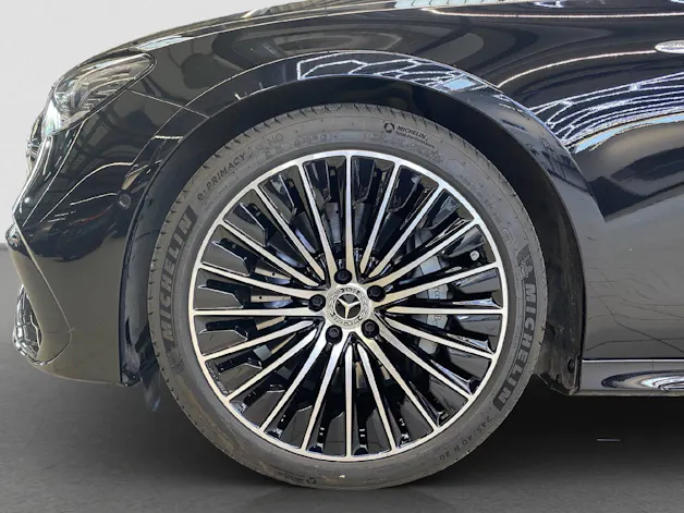 Mercedes-Benz E 300 de AMG Line 4MATIC