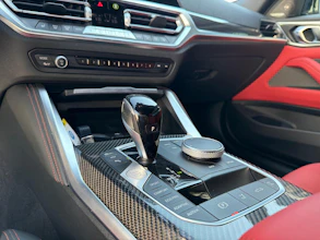https://vehicle.imgix.net/4290063/f95eedf5-3163-4b3a-b7b8-d08d18012fa0.jpg