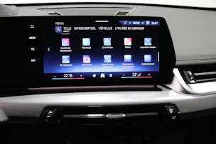 BMW X1 30e xDrive paddles