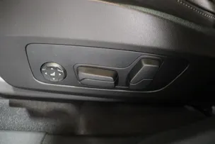 BMW X1 30e xDrive paddles