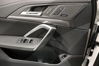 https://vehicle.imgix.net/4290064/6d66ff54-4935-49c9-89dd-67117348d0eb.JPG
