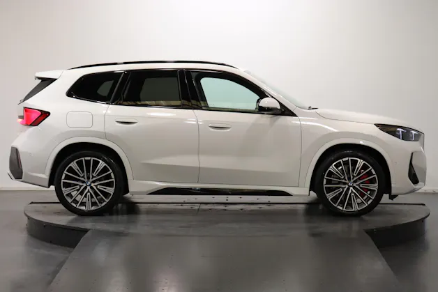 BMW X1 30e xDrive paddles