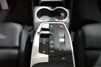 https://vehicle.imgix.net/4290064/9987999e-e24c-43ec-b1a9-315b720bc2a6.JPG