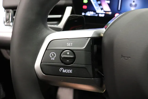BMW X1 30e xDrive paddles