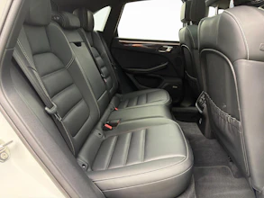 https://vehicle.imgix.net/4290104/2b98c332-bc29-4b9f-80cd-425345180318.jpg