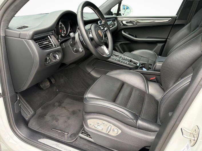 Fahrzeugbild PORSCHE MACAN