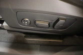 https://vehicle.imgix.net/4290124/4adce638-089b-47a4-a73d-db94666dc9ca.JPG