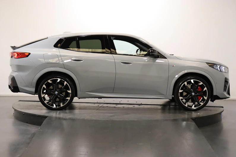 immagine del veicolo BMW X2