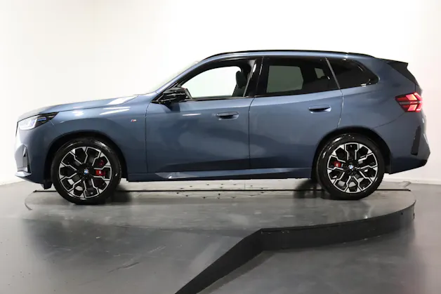 BMW X3 M50i