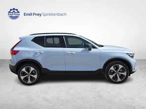 Fahrzeugbild VOLVO XC40 2.0 B4 MH Plus Dark