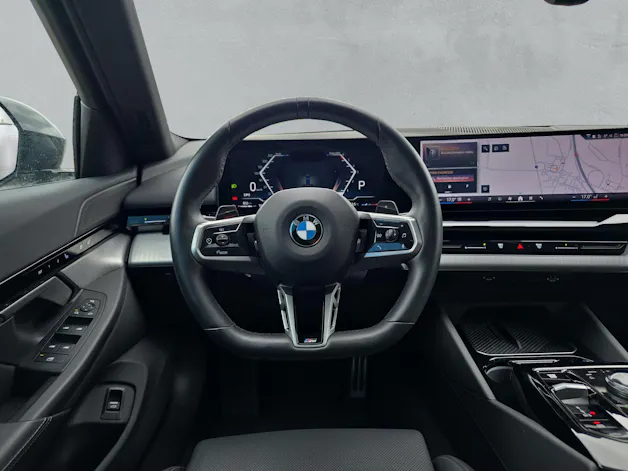 BMW 520d Touring M Sport xDrive G21 (CH) AHK 📍 ** Action Leasing à 2.9% **