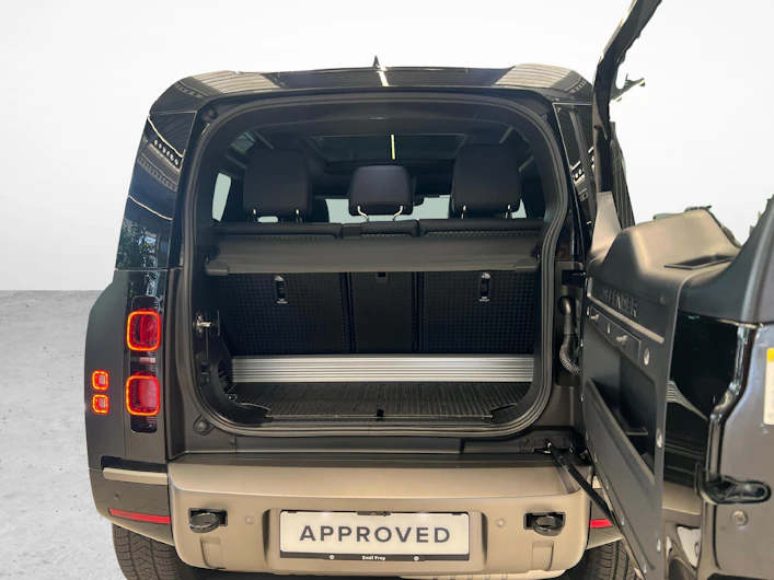 image du véhicule LAND ROVER DEFENDER