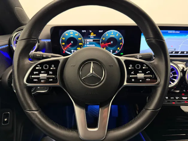 Mercedes-Benz CLA 200 Progressive Shooting Brake