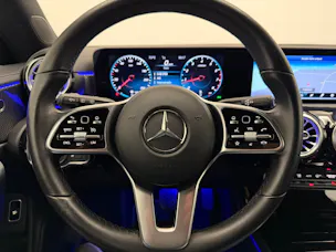 Mercedes-Benz CLA 200 Progressive Shooting Brake