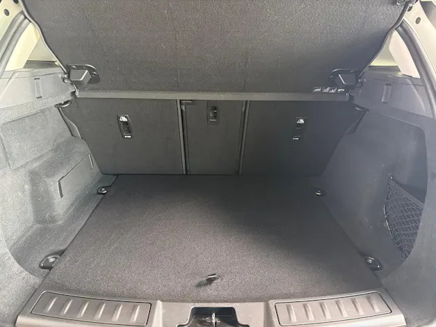 Land Rover Range Rover Evoque 2.0 T SE mit Anhängerkupplung